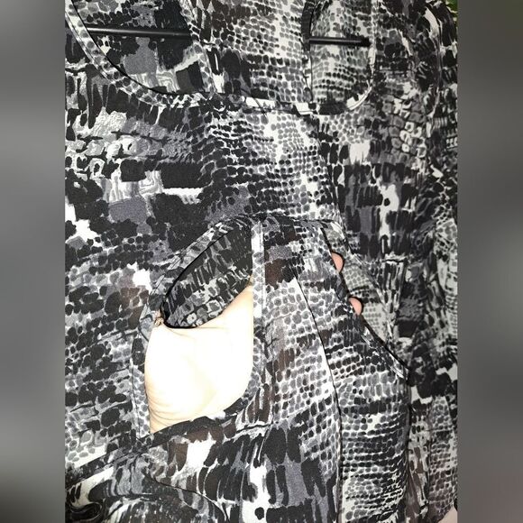 NWOT Iris Snake Print Blouse - Picture 6 of 8